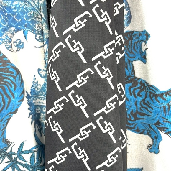 Pam & Gela F/19 Jagger Tiger-Print Neck Tie Cropped Track Jacket - Picture 5 of 11